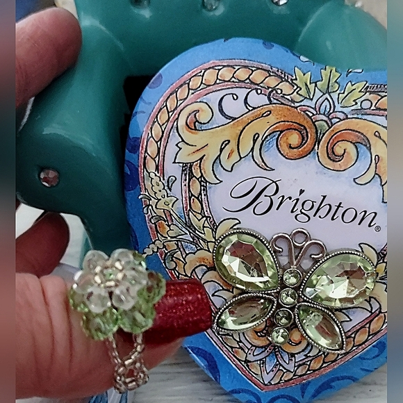 Butterfly Jewel on Brighton Heart Tin + FREE RING (copied listing) - Picture 3 of 15